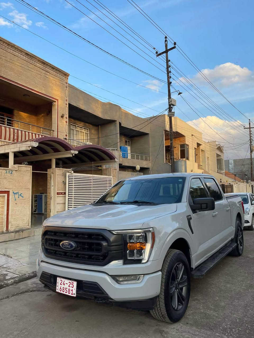 فور پيكب 150. 2023 سياره كه پشت و  پيشي كبس شتيك بربويته سه قف و شانه وفي وصبوغ وبي ناو شاشه گه وره گير له عاردي سياره كه مالي دوسته زور زور جوانه پارجه نييه دوسئ ته عديلي هه يه 6توربويه مه كينه 2700 سياره كه 20مايل روشتوه رقم:*********** أربيل, العراق
