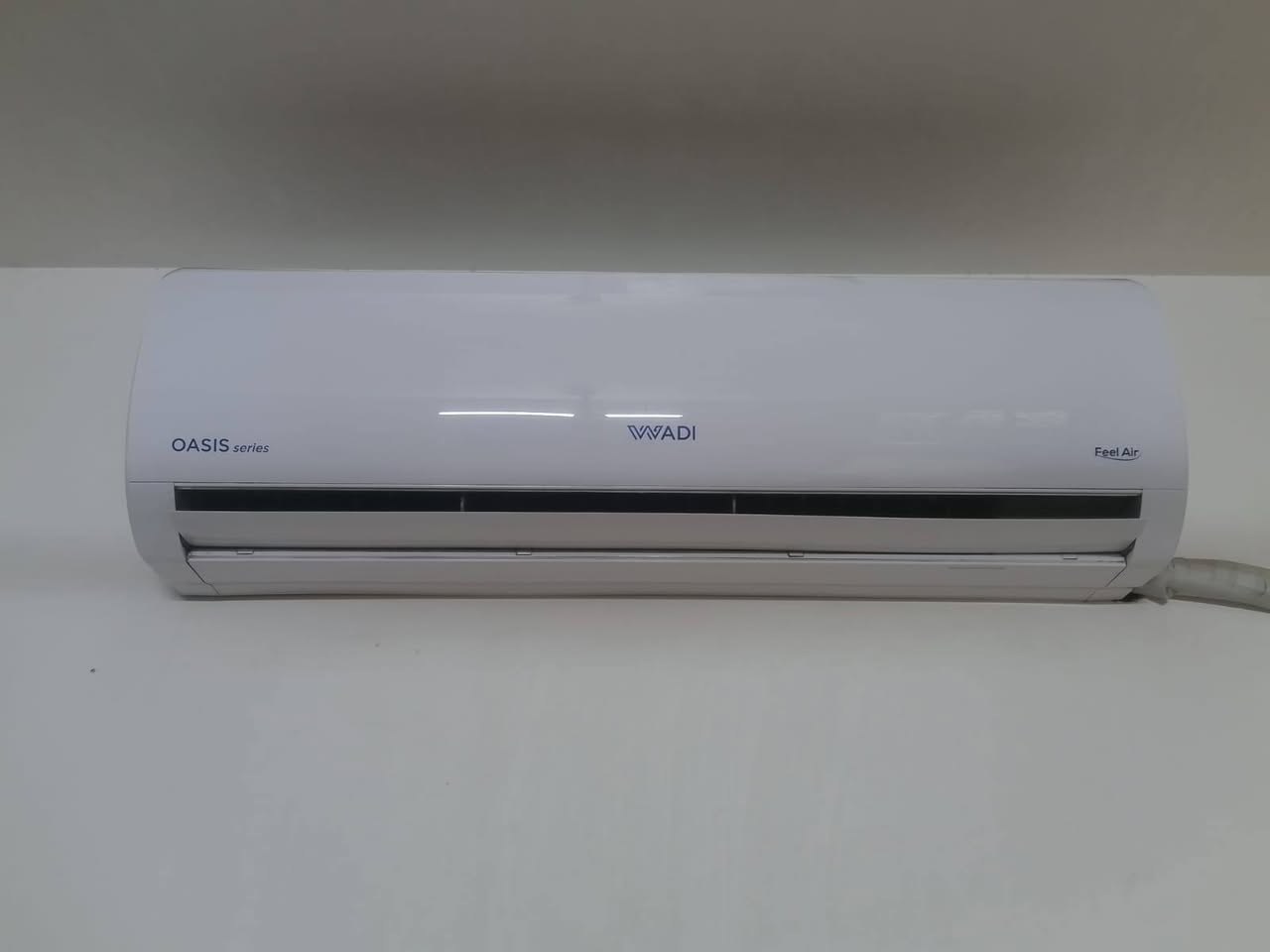 السلام عليكم عندي سبلت اللبيع الوادي2طن اخو جديد مشتغل موسم واحد غراض كلها كاملة موجود كرت الضمان 5سنوات سعره 350 ألف قفل الله شاهد نضيف وهذا رقمي ***********
