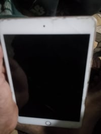ايباد ميني 5 • ايباد • ذاكرة 64 • جهاز لوحي • تابلت • شاشة مكسورة