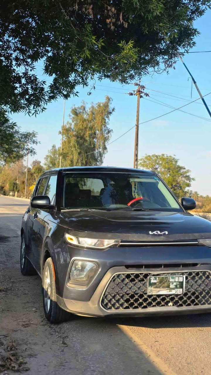 كيا صول موديل 22  رقم بابل مواصفات S نص فول 
حادث جاملغ وبنيد وشاصي ايمن 
بيها بارد بالجاملغ الخلفي اصبعين شخوط قليلة
ماشية ٧٤ ميل
السعر 148 بيها مجال بسيط للشراي 
التواصل على الرقم *********** غير متواجد على الفيس بوك حلة, بابل
