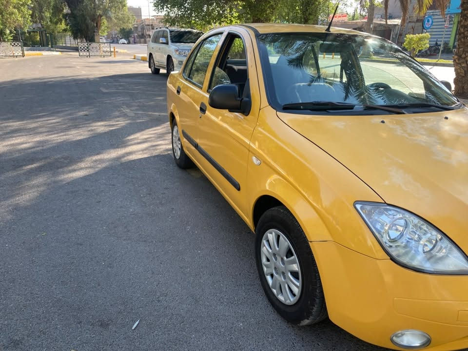 سلام عليكم شبابنه الورود طيبه للبيع موديل 15 سياره سياره بيه صبغ دعاميات فقط وأربع أصابع بجامات وبجنطه هم اربع أصابع بارد كله مصوره لا خياس لا ظربه بلاديه تخم تاير جديد كلج جديد رايده 40 وبيه مجال بصيط حك جيتك مكان سياره بغداد الكاظميه *********** خابرني وتأمرني
