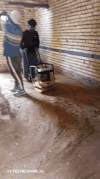 عمال تفليش • صب يدوي • كربلاء