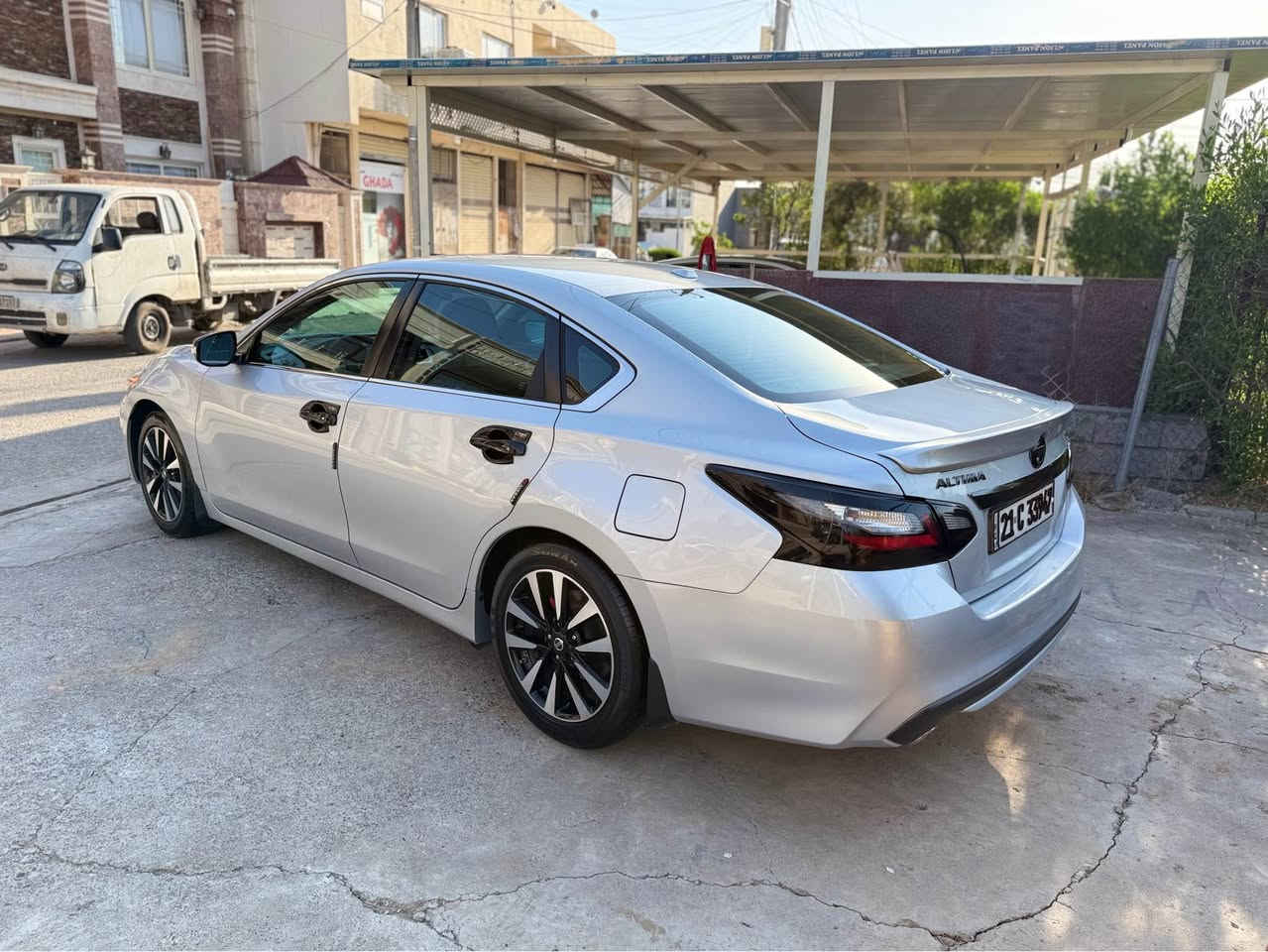 نيسان التيما ٢٠١٨ SV كلين

گێر و مەكینە تەبرید بەردی گزۆز بەشەرت 

سبوغ و لێدران ساردەكوت هیچی نیە سۆنەرم داناوە 

پارچەگۆرای نیە هەمووی بیلادیە ٧٥ هەزار  رۆشتوە 

رەقمی نوێیە  بەناوی خۆمە وەكالەش دەكەم  

سعری فرۆشتن ١٣٤مەجالێكی كەم 

                   ***********. أربيل, العراق


**إذا كنت صاحب هذا الإعلان وتريد حذفه لأي سبب، رجاءا أرسل رسالة إلى الدعم الفني**