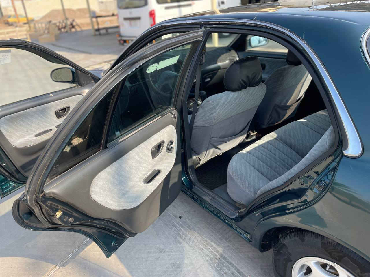 السلام عليكم سوناتا موديل 96
السياره مصبوغه عام كلش حلوه نقصه بس كمبريسر رقم بغداد بسمي 48 وبيه  مجال  مكان السياره بغداد ***********
