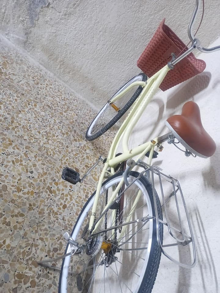 سلام عليكم باسكل بطه للبيع كامل نضيف حجم٢٦ جديد
طلعته حاويه قبل ٢ شهرين يعني جديد بمعنى الكلمه
مكاني كربلاء حي العسكري
السعر ١٠٠ وبيه مجال
هذا رقمي ***********
