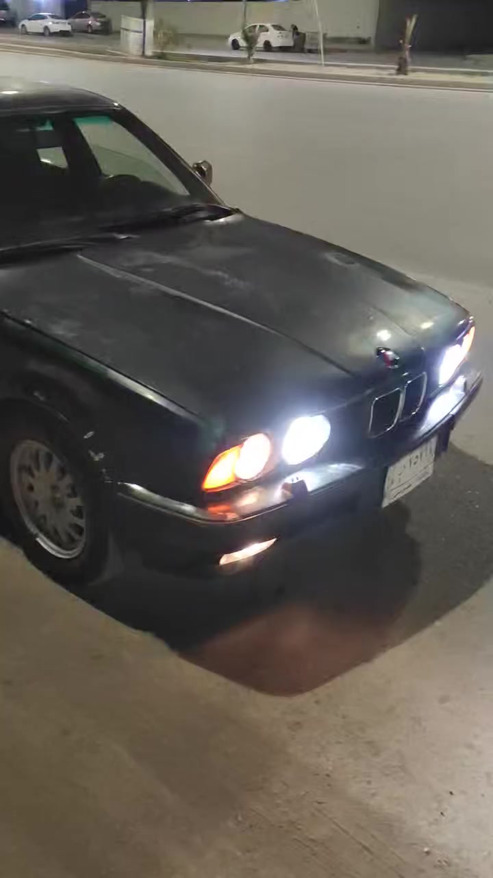 سلام عليكم بيئم موديل 89سنويه عاج موازي تحويل وكاله شرط قانونيات كير عادي مكينه فل سياره جاهزه العنوان كركوك سعر 28بيه مجال واتساب ***********
