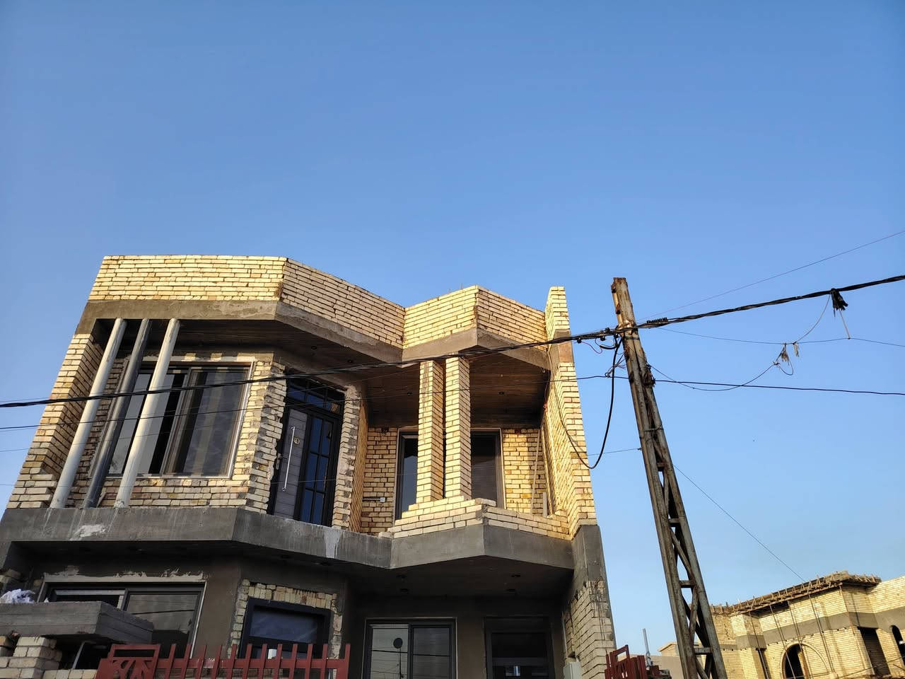 اسلام عليكم حبايب اي واحد محتاج خلفه بناء بلوك طابوك خل يتصل ع رقم ***********   ***********
