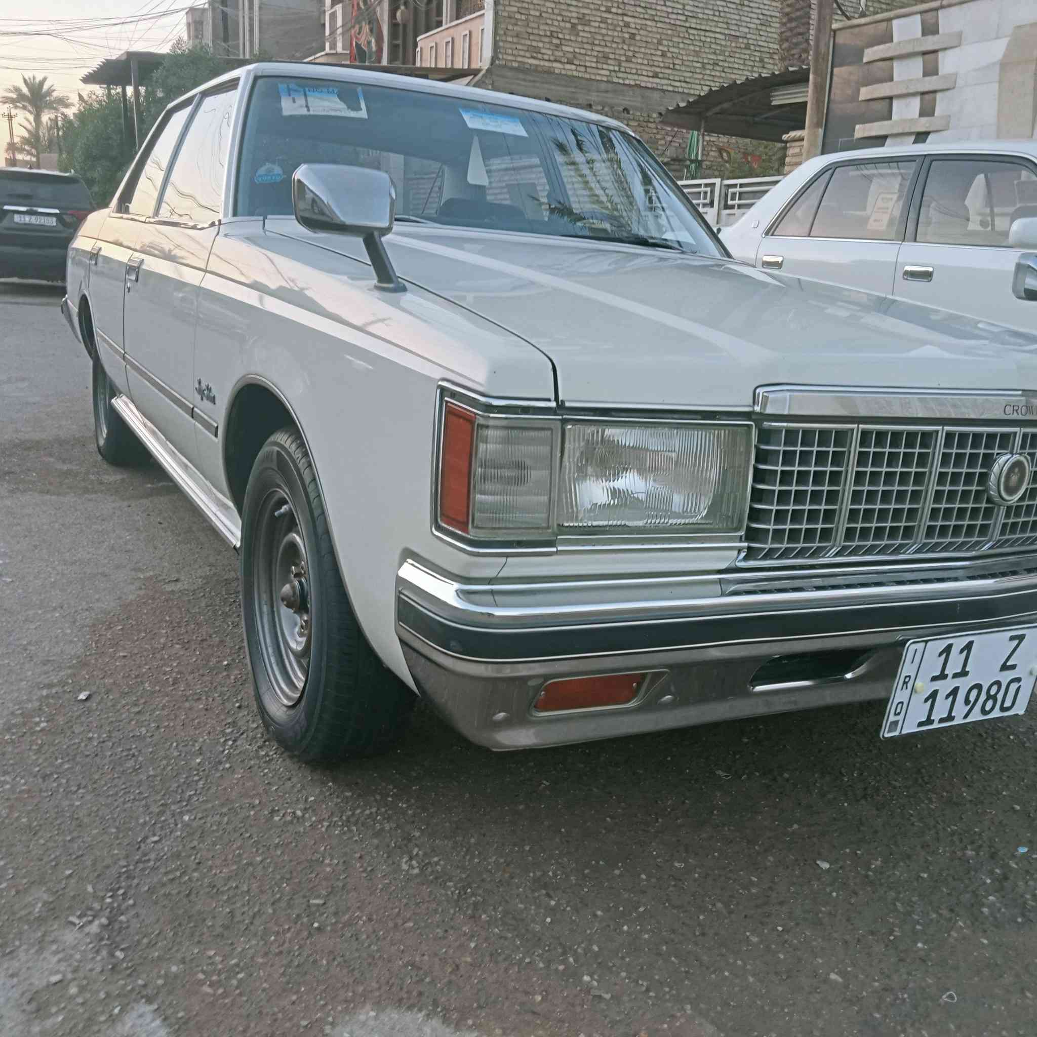 سلام عليكم
كروان ديلوكس للبيع موديل 1980سياره بسمي تحويل مباشر تخم تاير ياباني جديد مكينه ونجي بل كارتون كير اوتاميتك حداديه أمامي و خلفي شركه سياره كفالة عامه شرط بيع سونر تبريد ثلج  115$ وبيهه مجال الطيبين   رقم هاتف ***********
