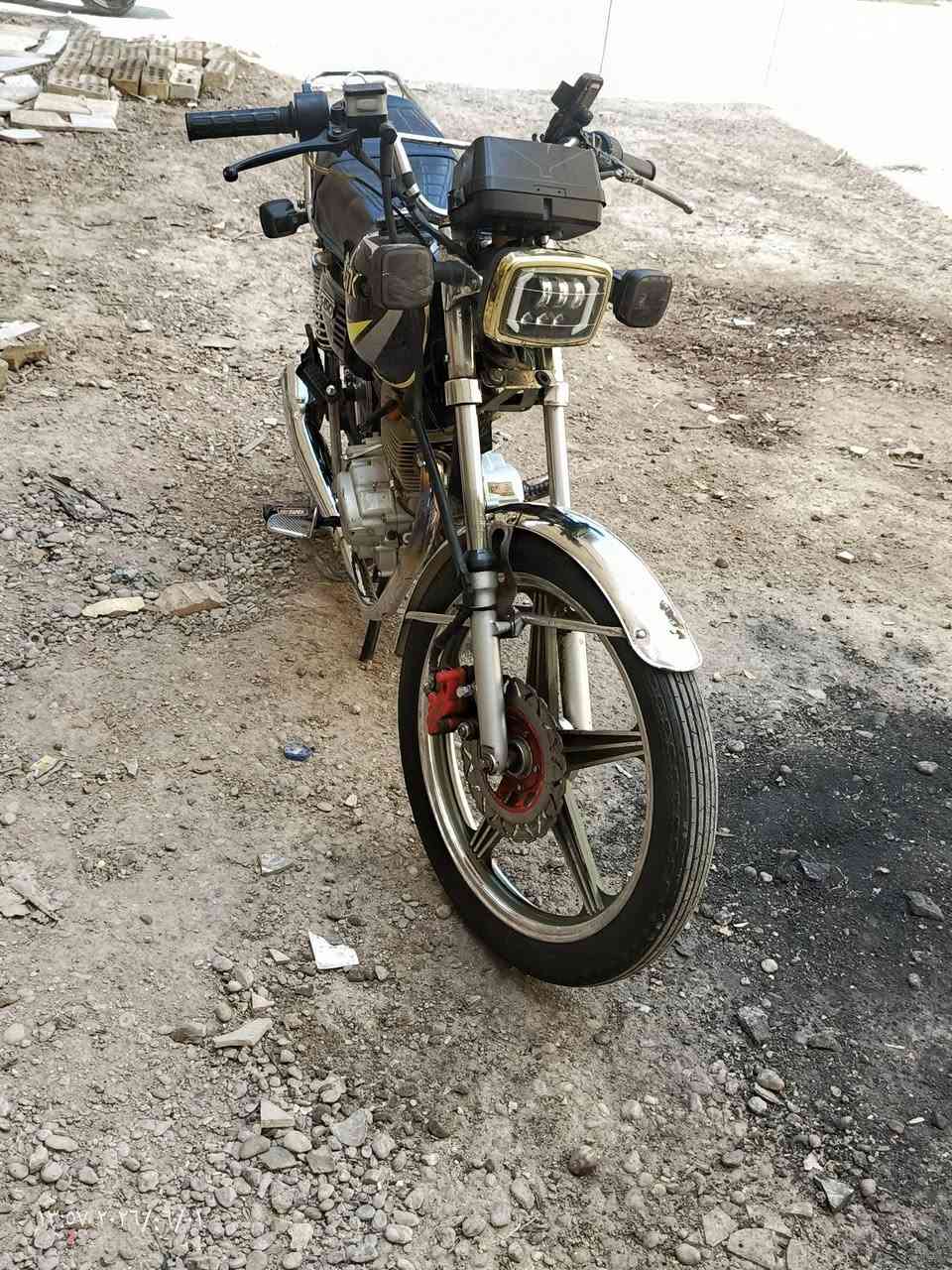 سلام عليكم سونك ٤ كير موديل ٢٤ دراجه هندر واحد كهربائيات كلها شغالة مكانه بغداد الشعلة
*********** سعرها 450 وبيها مجال حك الجية
