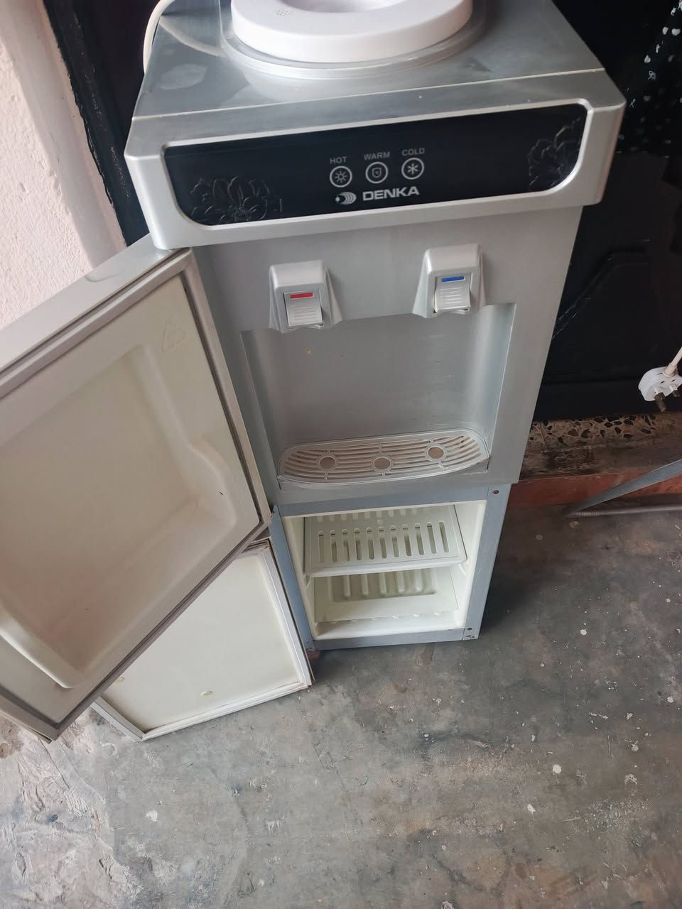 شرط الشغل حار بارد ثلاجة بالشرط مي بارد نظيف جدا سعر 65000


**إذا كنت صاحب هذا الإعلان وتريد حذفه لأي سبب، رجاءا أرسل رسالة إلى الدعم الفني**