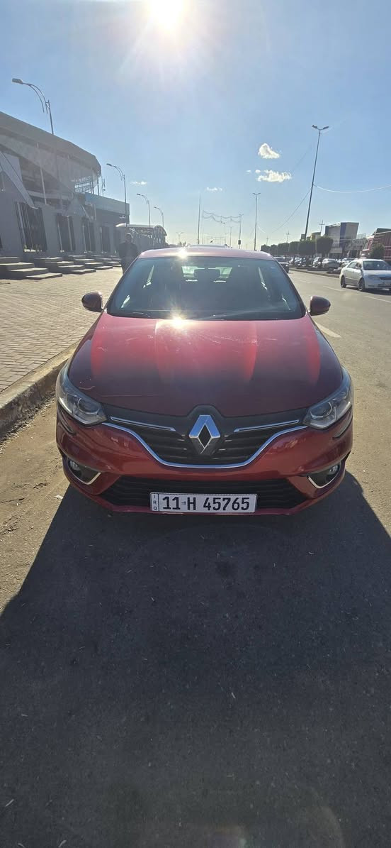 السلام عليكم للبيع رينوميكان موديل2020 خليجي ماشيه٩٠ بيها طخه ومصلحه بين الباب الخلفي والهلال الخلفي والسونرموجودبصور سيارةجاهزةبسمي سنويه2031هزةجديدة سيارةنضيفه احله من الصورمبيها كلوب نقص اي استفساراتصل ودلل عنواني بغداد *********** السعرالمطلوب110وبيهامجال تحياتي
