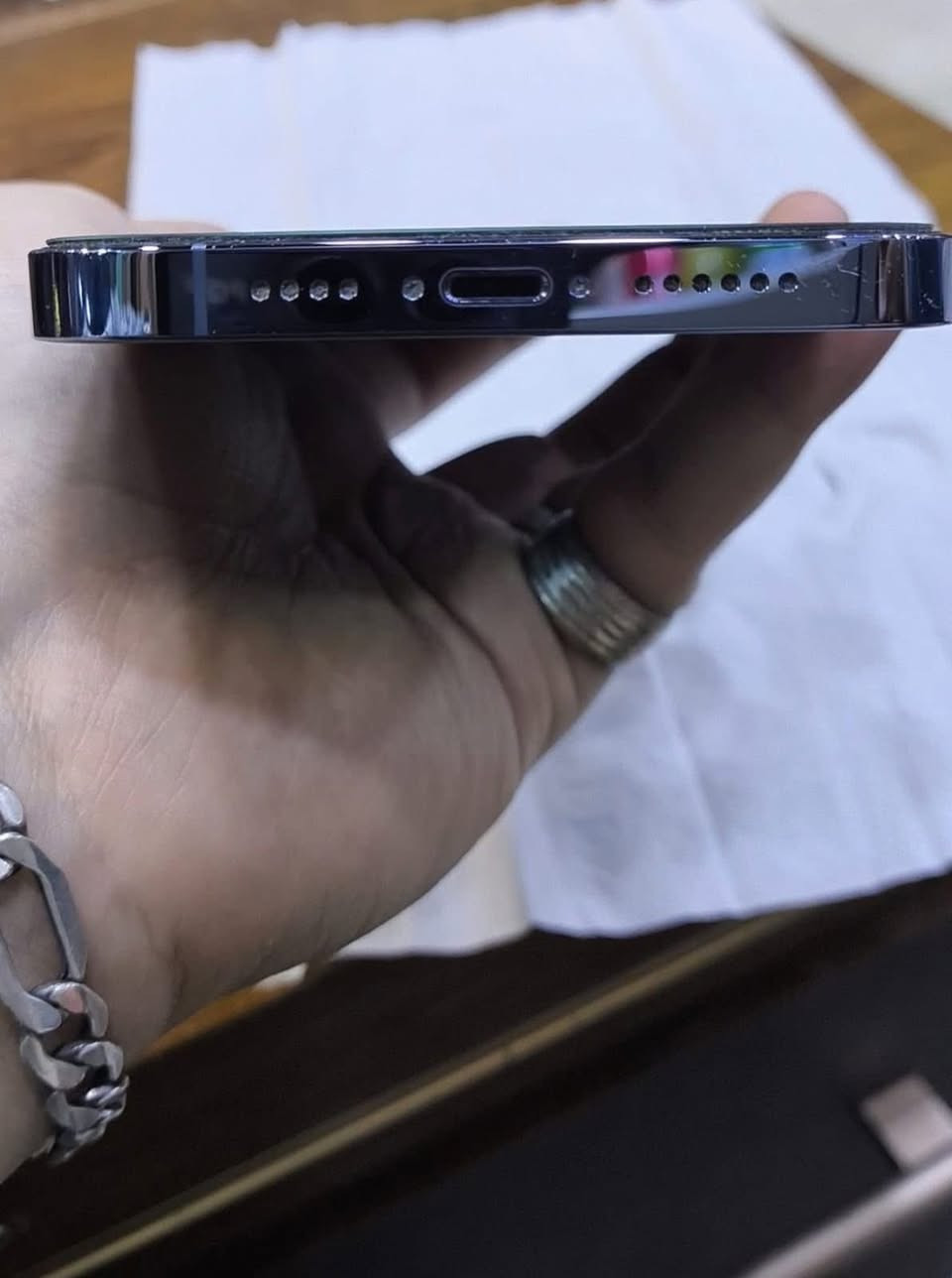 آيفون 13برو ماكس نضافه ١٠٠٪؜١٠٠ ذاكره256بلادي وتر  بطاريه ٧٧بلاديه صرف كلش حلو  مراوس ب اس ٢٣ ٢٤ التره أو بيع ***********
