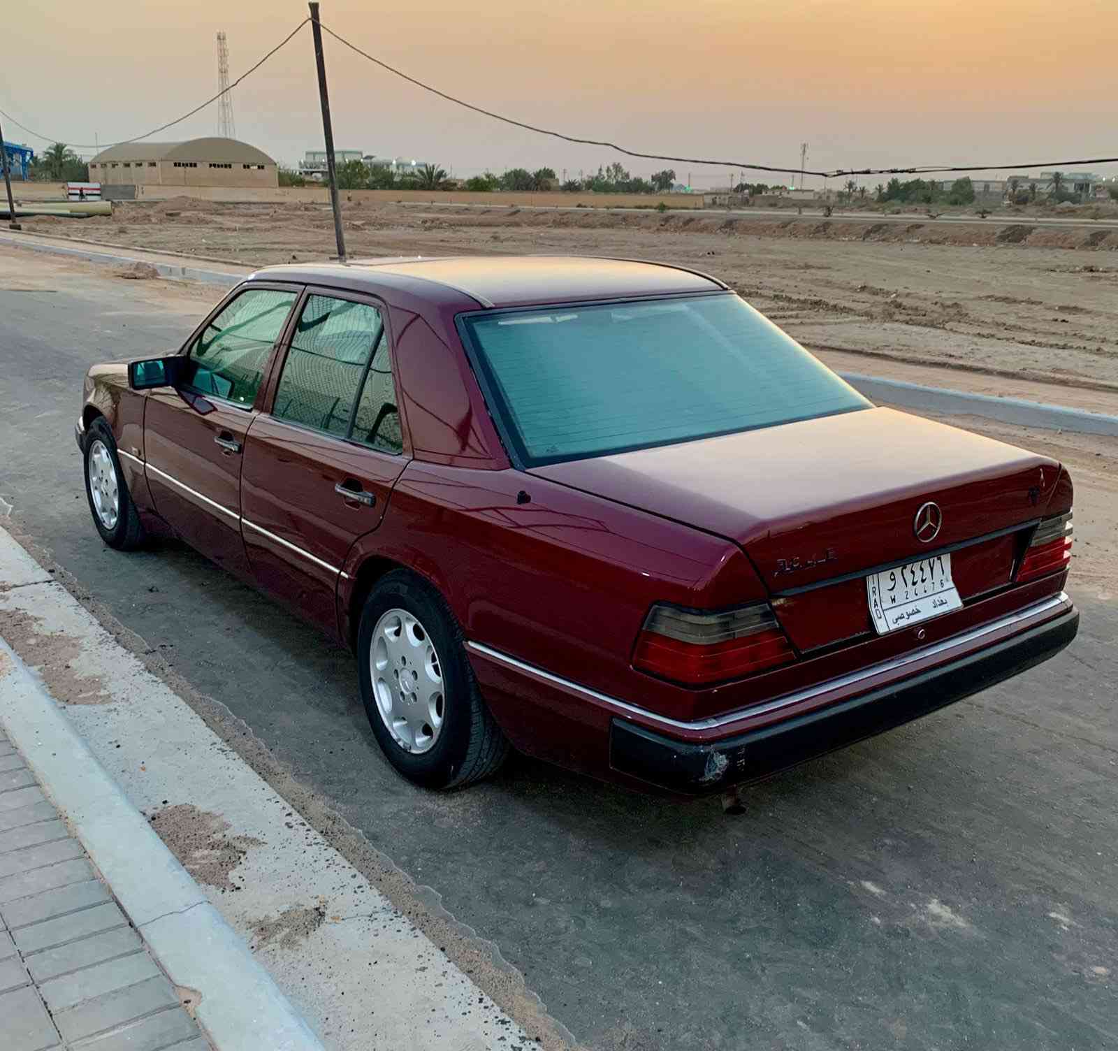 مارسدس دب مديل 1987 بيع سريع رقم بغداد انكليزي بسمي لون ماروني بدون ضربه مكاني بصره المدينه اتصال *********** السعر 47 وبيها مجال
