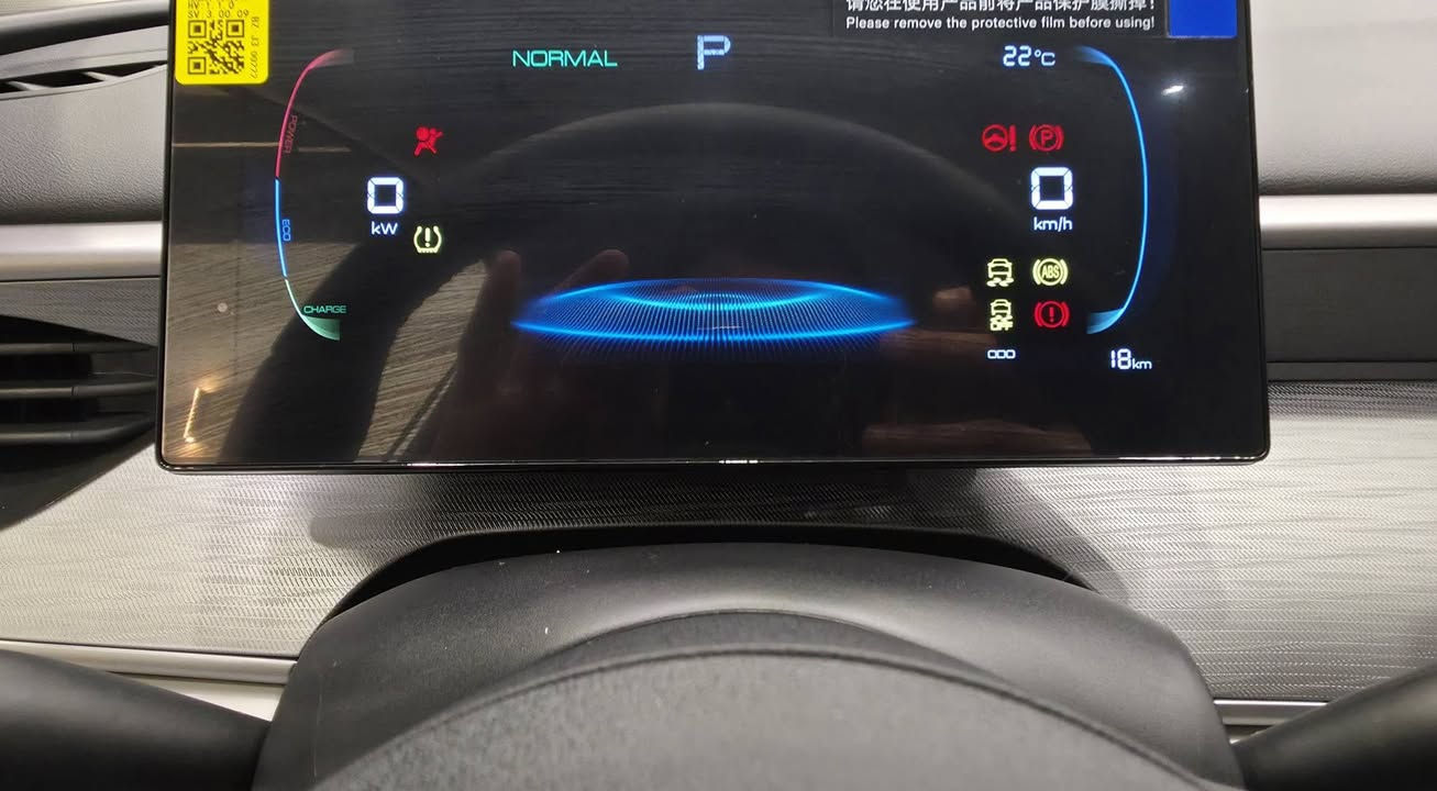 السلام عليكم  BYD  سيل 5  يتوفر 
زيرو زيرو  بدون ارقام❤️✅️✅️
لكن متضرر جراء النقل والتحميل مثل بالصورة ادناه👇
عدد القطع   2
وحدة ضرر جاملغ السعر كامل وصافي  ب ١٦.٨٠٠ مليون 
وحدة ضرر كامرة فقط     السعر  كامل صافي  ب ١٧٨٠٠ 
اكررر زيرو بدون ارقام
للتواصل : ***********
