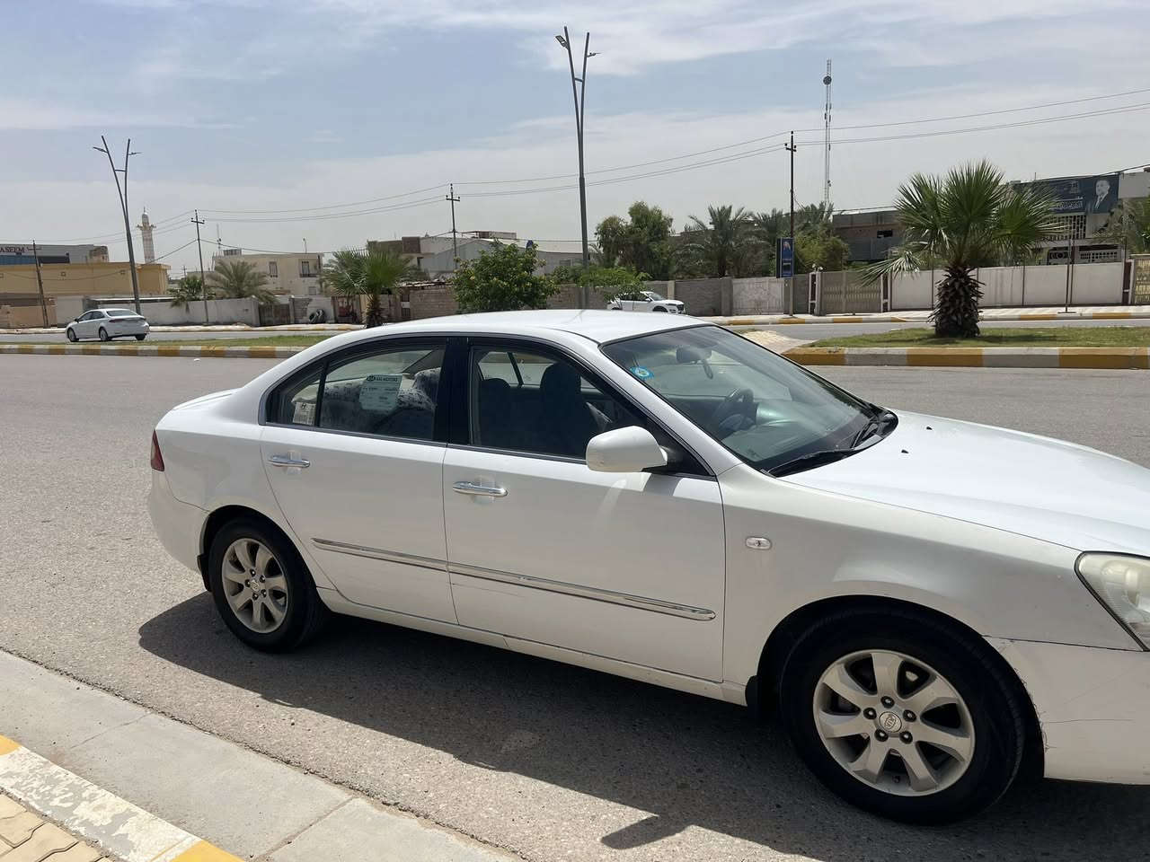 السلام عليكم
أوبتما لوتزي 2007

ضررها جاملغ امامي جهه اليمنه صبغ فقط 

بسمي تحويل مباشر رقم انبار الجديد 
كير ومحرك كفاله 

السعر 110وبيهه مجال 

التواصل ***********
