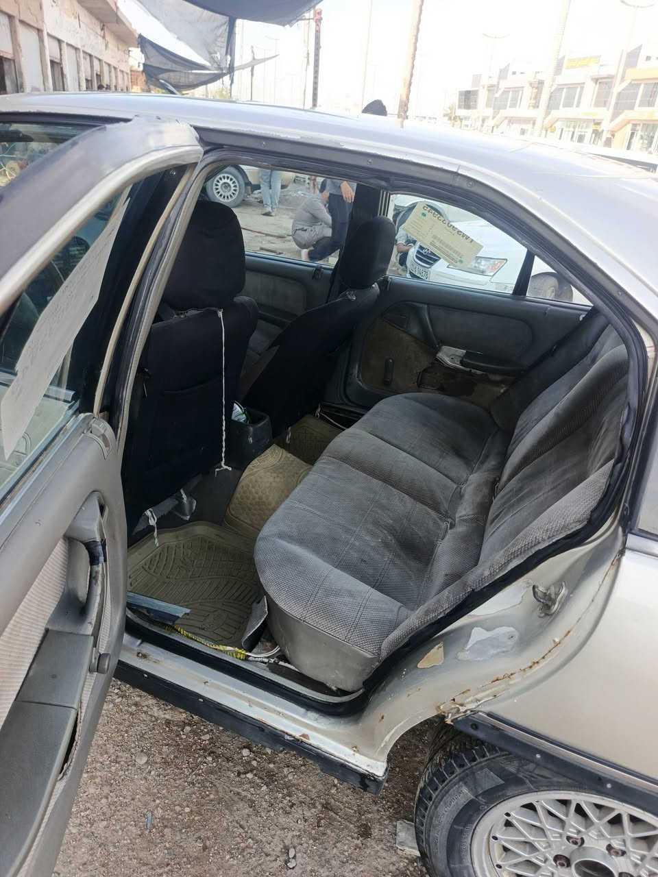 سلام عليكم اوبل اوميكاا للبيع السياره باسمي كير عادي كيره بلادي ومحرك مجفت  مصبوغه عام  كهربائية شغاله كله ماعده الكيج مال البانزين رقم السياره انبار  السعر 29وبيه مجال بصيط
بكاني الانبار الكرمه 
وتساب ***********
اتصل فقط  ***********
