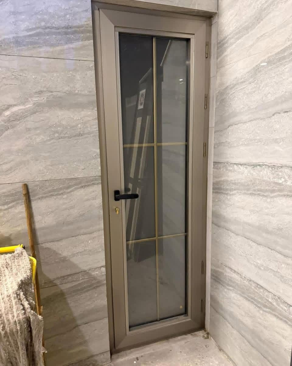 أعمال ألمنيوم بحدث الموديلات شبابيك) (دروجه) (كاونترات) (وجهات كيرت ول ( تواصل علا رقم

(***********)
