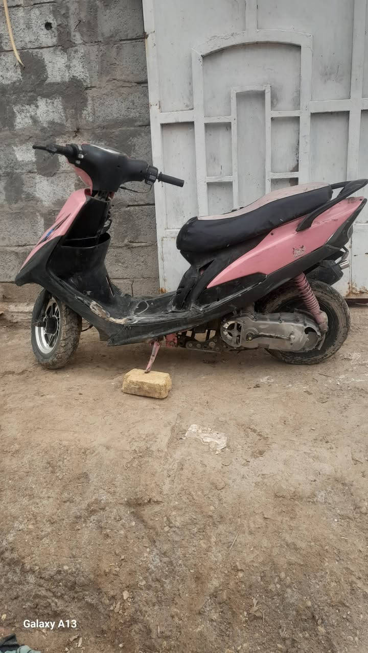 سلام عليكم دراجه للبيع كايمه شغاله وكلشي مابيها بيها نواقص قليله سعرها 175 قفل


**إذا كنت صاحب هذا الإعلان وتريد حذفه لأي سبب، رجاءا أرسل رسالة إلى الدعم الفني**