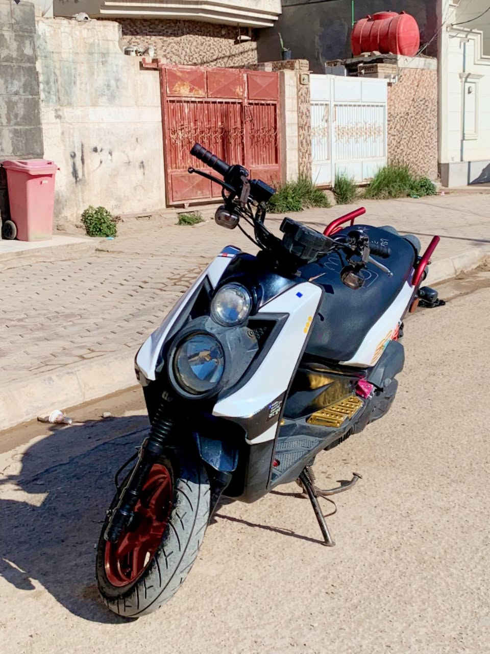 سكنس جبلي موديل 2013 الدراجه خير من الله ما بيه اي نقص ولمكينه كفاله وشرط ادير دهن ابو ال20 الف ومكينه ناعمه بس بيه العداد يشكل يشتغل ويطفه  مكاني الكوت العزيزيه  ومتواجد بلفيس وهاذه رقمي ***********
