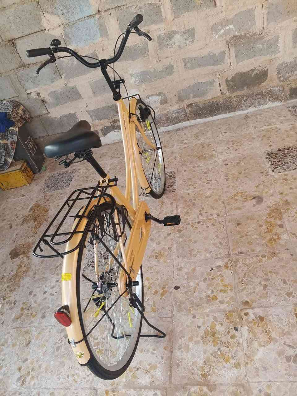 سلام عليكم
للبيع باسكل سانتوس
مديل 22
حجم26
اخوجديد جان مخزن من 24
وهسه معتاز فلوس 
وولاحد يكسر بي 
واتساب ***********
