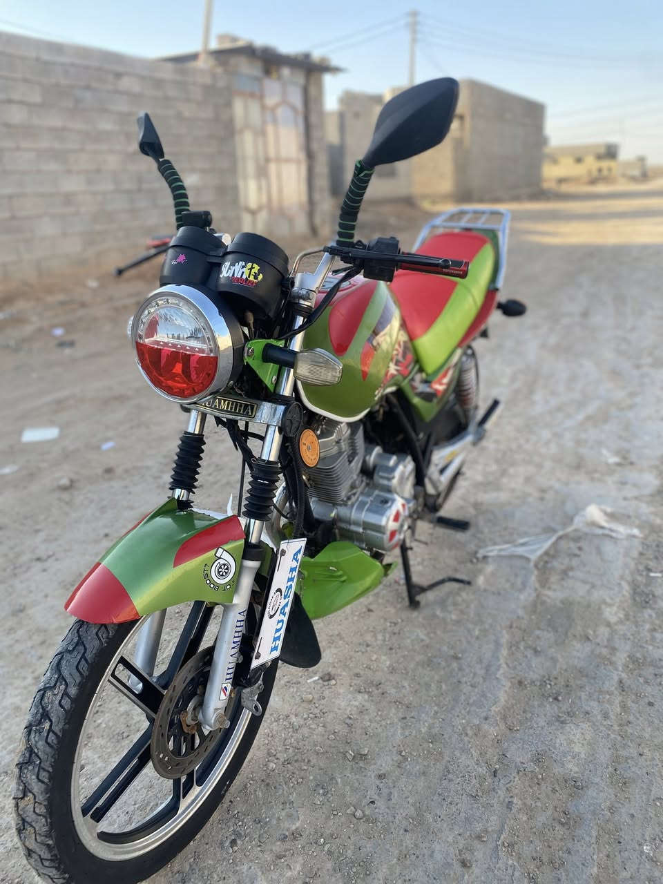 دراجه هيوشه للبيع موديل2021(مكمرك وكامل )كهربائيات كلهه شغاله نشاط فول دراجه نضيفه مال جناي السعر 825وبيهه مجال للشراي مكان الرمادي الخمسه كيلو للستفسار***********
