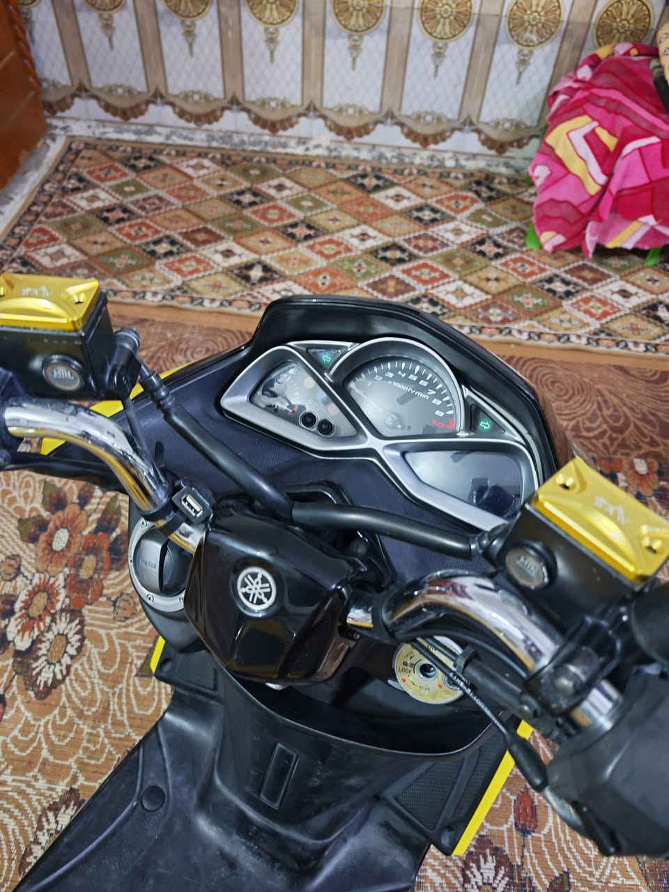 بعدهي بتراب الشركه
كفاله عامه   ماجسته اس S

كفاله عامه.    برغي واحد ممفتوح بيها

ماشيه 18 الف 

اخذتها. قبل شهر. ب 2مليون و 600

والي يريد يشتري اساهل وياه ويدلل

الشراي يتصل هاتفيا او واتساب ***********

مكاني ناصريه مركز.  ولا يوجد توصيل
