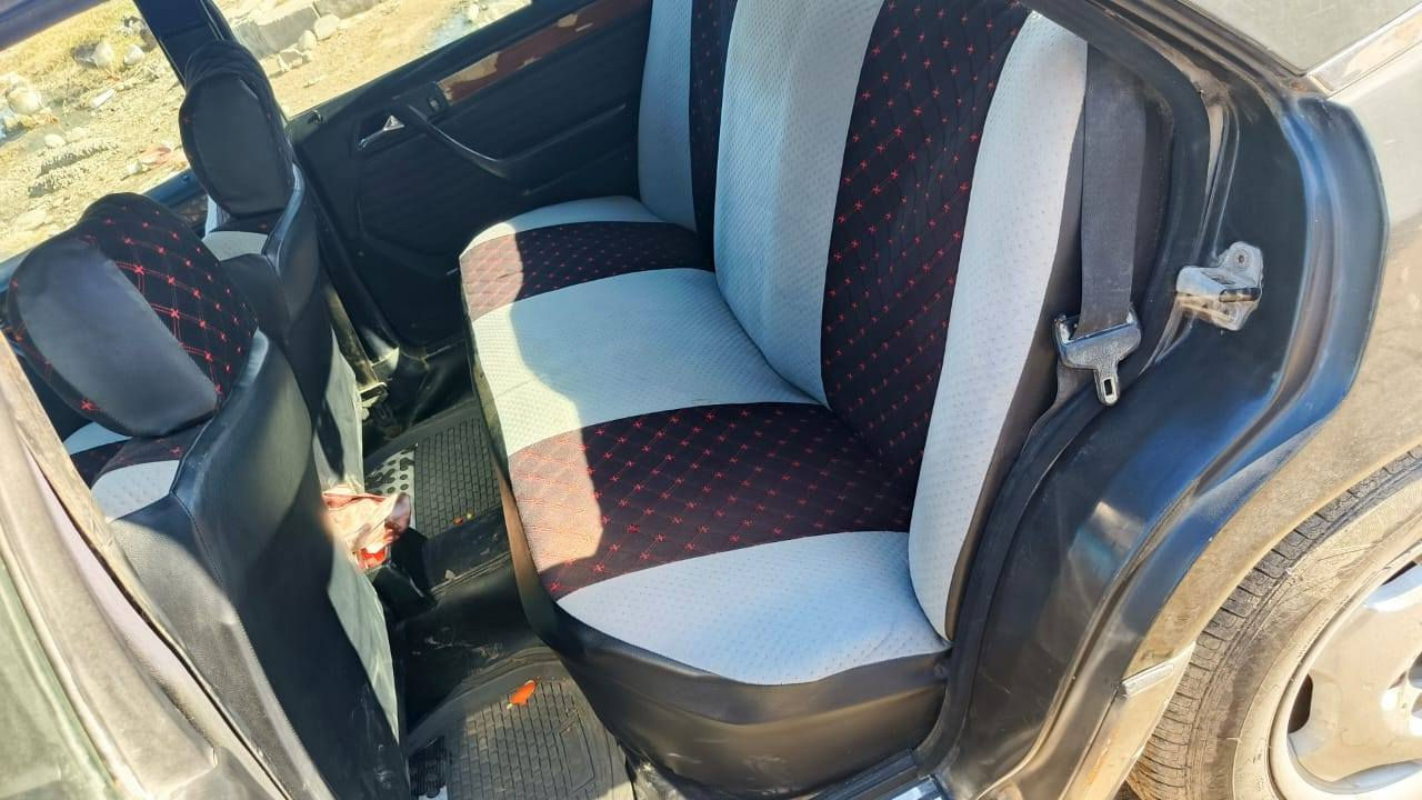 السلام عليكم مارسدس دب موديل 90 محرك ففتي رقم بغداد سنوية لل 27 السيارة جاهزة ناقصهة  بوليش صبغهة جارد للعلم صبغهة ابلادي ورقم جديد باسمي هزة جديدة السعر 48 وبيهة مجال اتصل وتدلل‏‪0770 354 3430‬‏
