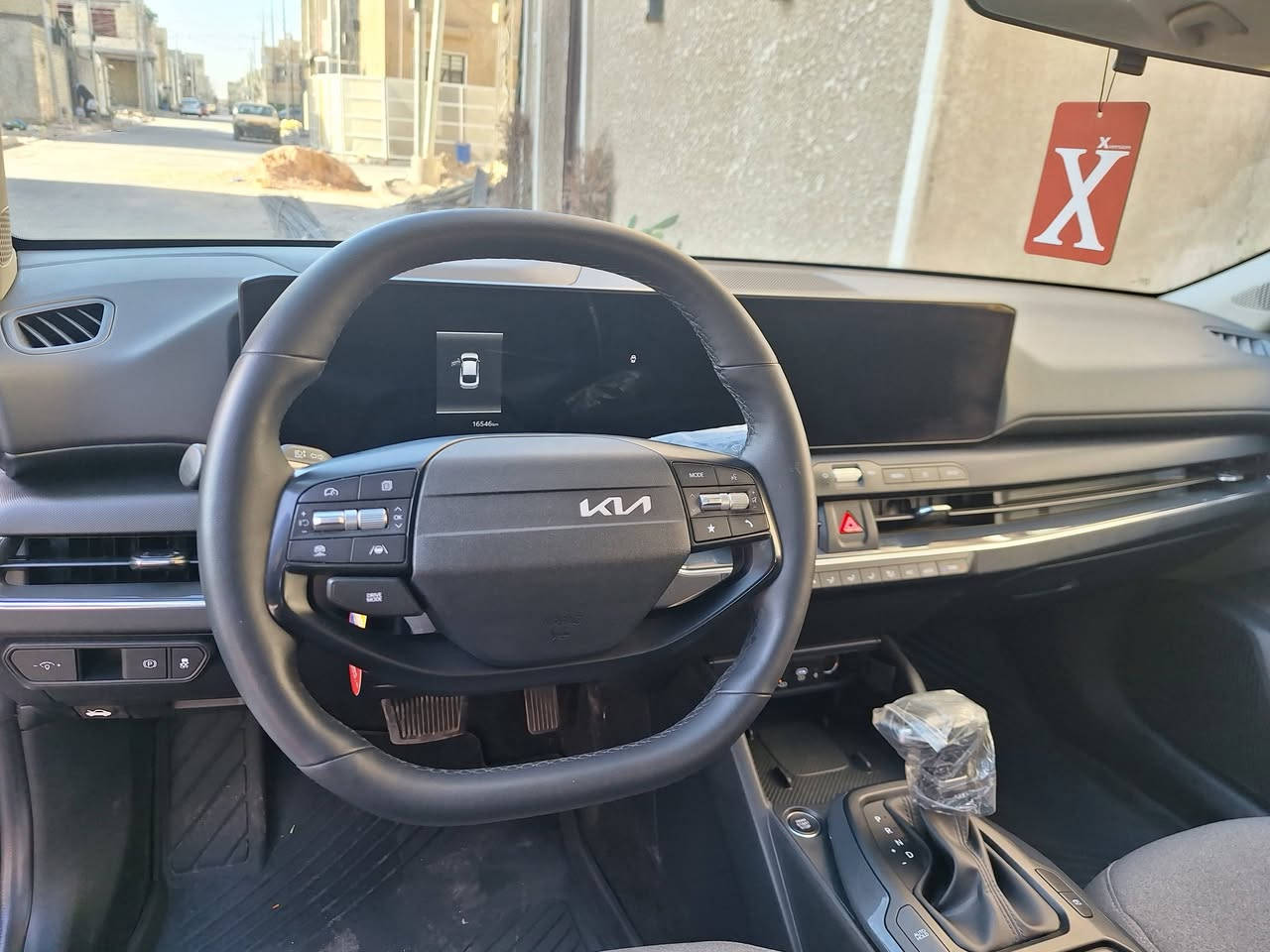 السلام عليكم
(كيا K4 2025 EX)رقم بغداد مميز  بأسمي و صور الحادث مرفقة مع صور  بدون ارباك بدون دواخل   
المواصفات
/بصمة / هندبريك دكمة / لايت LED  / مكينة 2000 دوش / شاشة كبيرة متصلة ديجتال / اوتو هولد / LED امامي وخلفي / قيادة ذاتية / كامرة دوارة / رادار تعديل مسار / اوتو بريك / رادار جانبي / مود درايف / تحكم ستيرن / كروس سرعة /مانع انزلاق / بلوتوث / اواكس / USB / شاحن لاسلكي 

مكاني بغداد الشعب 
السعر ١٨٥ ورقه 

للتواصل *********** واتس اب مراسله
