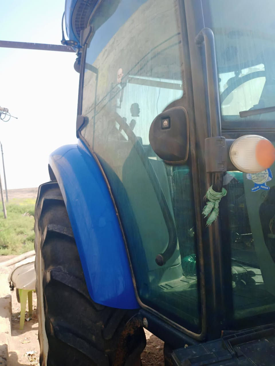 سلام عليكم مكينه لبييع نيو هولند حجم110موديل 2014مكفول كفاله عامه وضع شركه رقم اربيل  سنويه بسمي تحويل مباشر السعر 25مليون العنوان ميسان البتيره للستفسار تصل على الرقم ***********
