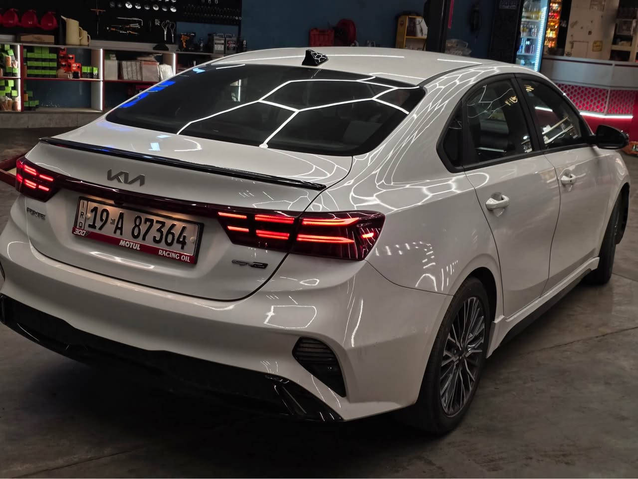 كيا فورتي GT LINE 2024
للاستفسار   ***********

الضرر البنيد فقط نفسه السيارة ليبل واحد بدون تبديل
مرقمة كربلاء حره باسمي أعلى فئة فول مواصفات 
ماشيه ١٠ آلاف المحرك ٢٠٠٠ دوش المرغوب 
مكان السياره كربلاء السعر  ١٧٣ والسونار بالمنشور 
المواصفات

فتحة سقف سستم سماعات harmn kardon شحن وايرليس تشغيل عن بعد تحكمات ستيرن تحديد مسار رادار جانبي بصمة تشغيل مع بصمة ابواب كشنات جلد مع بصمة GT lineمع كشن السائق كهرباء +تبريد وتدفىة قطعتين تبريد لايت لد ٣ عدسات بك لايت لد توقف ذاتي اضواء ترحيب عند الاقتراب ستيرن رياضي حرف (D) ثلاث وضعيات قيادة Mode Drive (نورمل + سمارت + سبورت)شاشة كبيرة  8 انج + GPS+ بوصله + كامره خلفية دواره كربلاء, العراق
