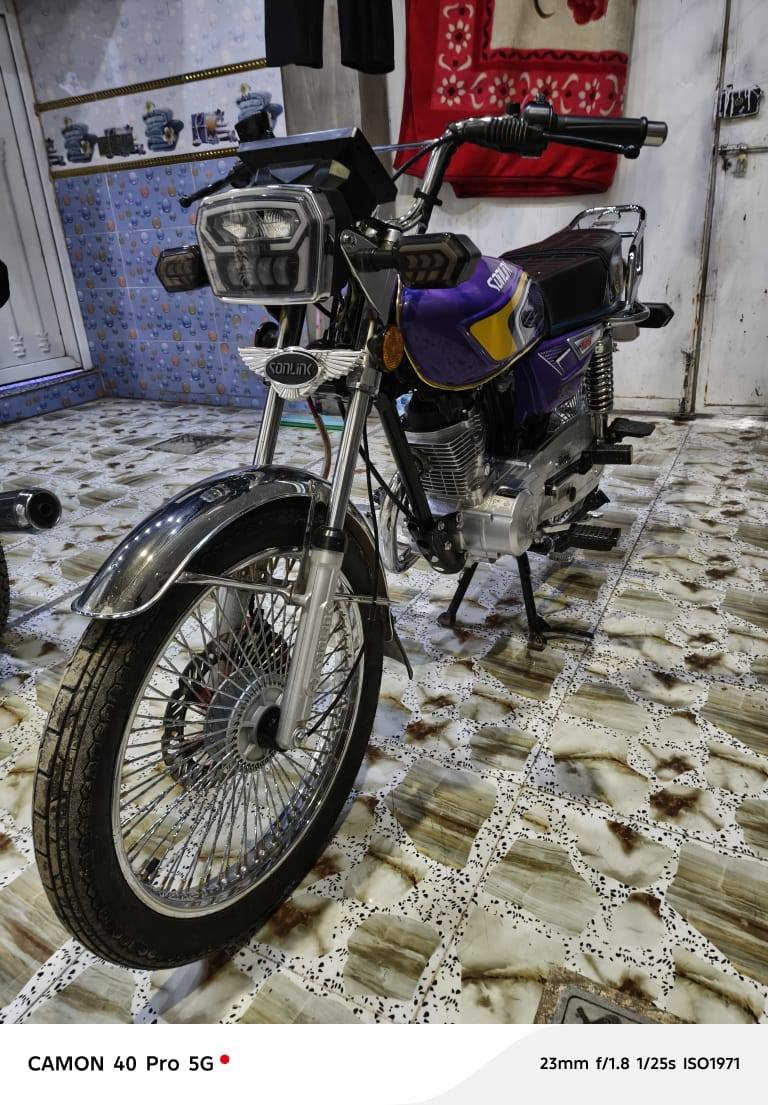 مكلف بنشر
تايكر سونك موديل 2025
دراجة نضيفة وجاهزة خير من الله
المكان واسط صويرة
السعر 850 وبيها مجال قليل للشراي
هاذة رقم راعيه ***********
