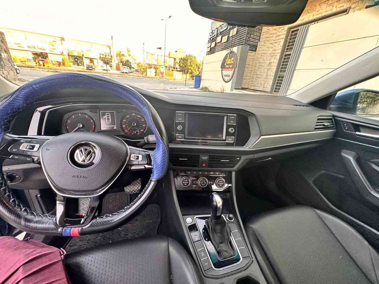 🇩🇪VW/Jeeta ✈️  🇩🇪فولكس واكن جيتا
سنة الصنع / 2020 

رقم السيارة / اربيل الجديد  ✅

وارد / امريكي ✅

حجم المحرك / 1.4 تيربو المرغوبه🚀

تبريد / ثلج ❄️ 

فئة السيارة /ارلاين

كير مكينه. بشرط 

المواصفات

1-ويل كب

2-بك لايت لد  

3-بلاجكتورات زينون 

4-شاشة -كبير

5-كامرة 

6-رادار امامي + رادار خلفي 

7-لايت امامي شركة gili

8-توقف ذاتي 

9-شاشة اعطال 

10-مانع انزلاق 

11-نضام Eco+Sport 

12-مثبت سعره⌛

13 ئۆتۆ هۆلد

14 بصمه

15 نفطه عمياء 

16 بانوراما

17 كشنات تدفئه امامي

18 كشنات جلد  هيتر

19 بصمة ابواب

20 نضام ابل كار بلي واندرويد 
للاتصال ***********

