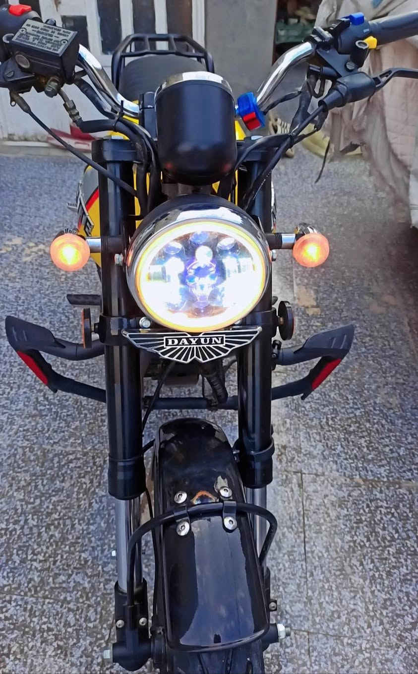 السلام عليكم للبيع او مراوس 
دراجه دايون لايتي لون مميز 💛 موديل 24طالعة ب25 مكفولة كفالة عامة 
 💯 دراجه بعدهي زيرو ومحرك 200  وعداد نمر الكتروني لايت جمجمة اصلي
(اوراق سكنر )
#مكاني بابل الحمزة الغربي  
***********
دراجه مابيها نقص 
والي عنده مراوس عادي نتراوس
