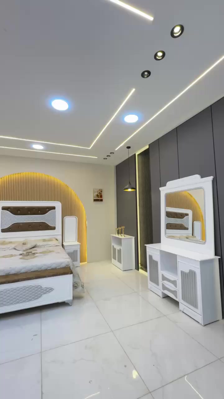 اليكم #احدث موديلات #للغرف  #نجاره  #عراقيه
المتانه والذوق الرفيع تجدونه لدينا 
#للحجز والاستفسار راسلونه 
متوفر خدمه توصيل


**إذا كنت صاحب هذا الإعلان وتريد حذفه لأي سبب، رجاءا أرسل رسالة إلى الدعم الفني**