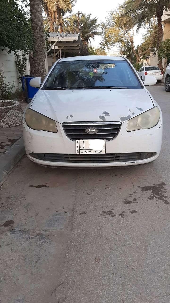 السلام عليكم 
النترا 2009 خليجي
لون ابيض
المحرك 1600
عداد المسافه 161,000
مواصفات السياره خليجي 
السياره محركها كايم
سعر السياره 100 ورقه
 لان رقمهه رباعي مميز 
مكان السياره كربلاء 
للاستفسار على الرقم : ***********
