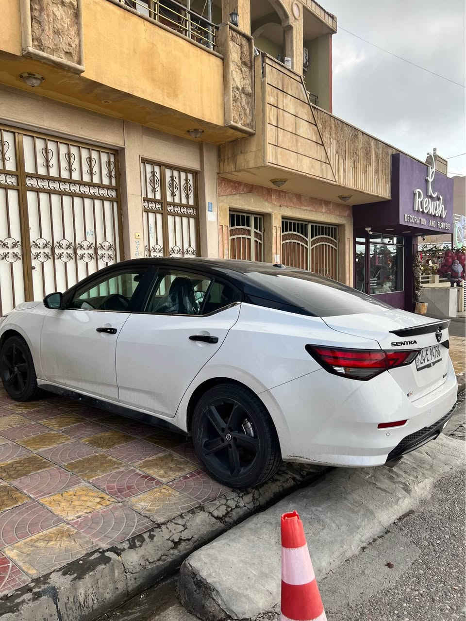 سينترا موديل 2023
SR 
سقف اسود بيلادي
رادار خلفي امامي جانبي
تبريد قطعتين
تشغيل عن بعد
ماشيه 30 الف ميل 
مكان سيارة دهوك 
لاستفسار اتصل *********** دهوك, العراق
