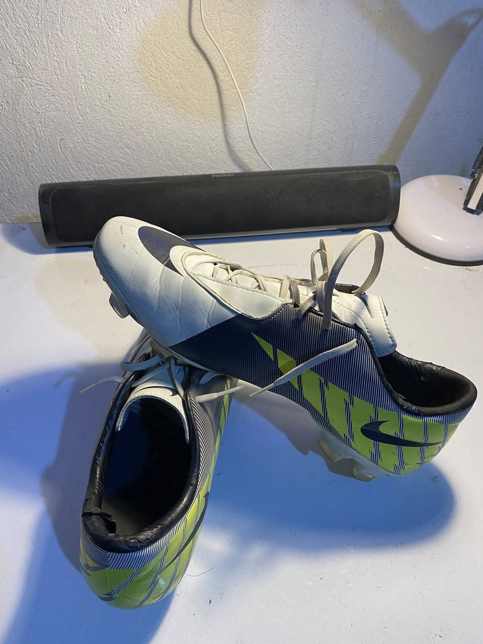 سلام عليكم ورحمة الله وبركاته قطعه من شركه نايكي القياس ٤٥ السعر ٣٠ يوجود توصيل الرقم الحجز ***********
