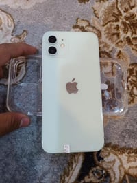 آيفون • نضيف • ملحقات كاملة