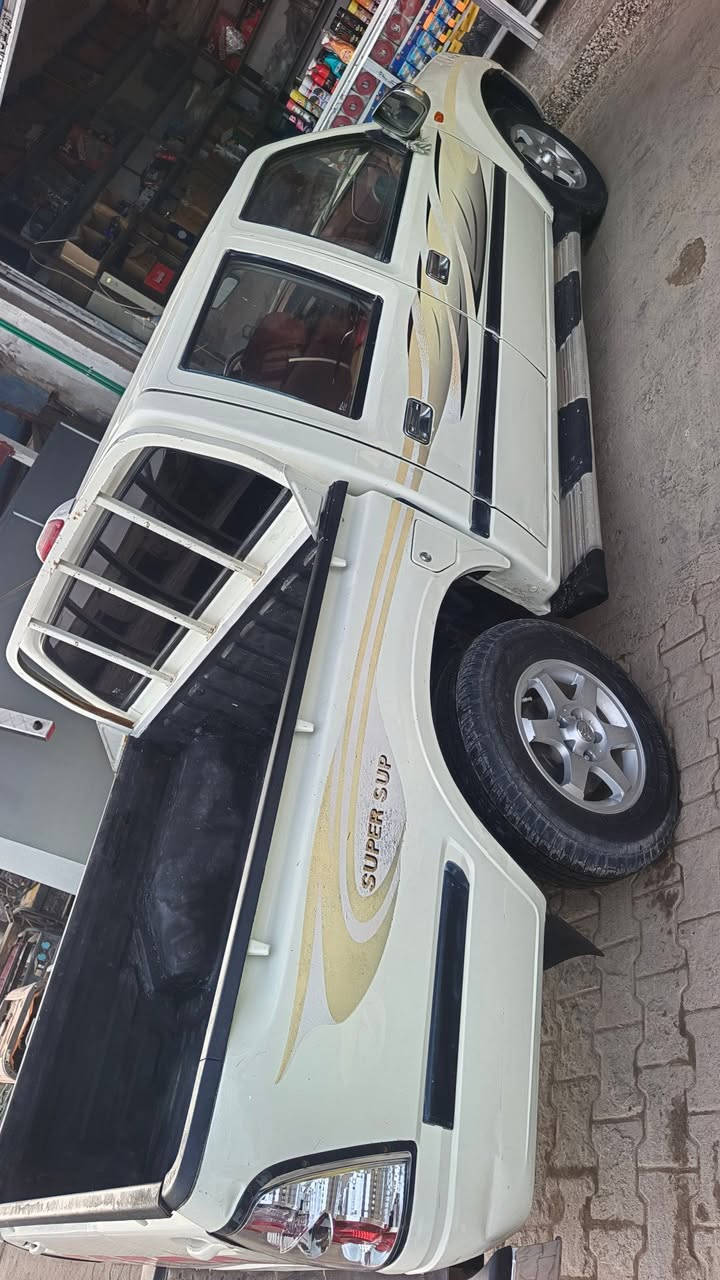 السلام عليكم
بيكم فتون للبيع موديل 2013 مكفولة كفاله من الضربة والتبديل سياره جديده بمعنى الكلمه
كير محرك شاصي مكفول
تخم تايرات حداديه جديده
كهربائيات كلها شغاله تبريد ثلج
رقم واسط مشروع وطني
العنوان.. كربلاء.. خان النص 
السعر 54 وبيها مجال بسيط
للاتصال ***********
