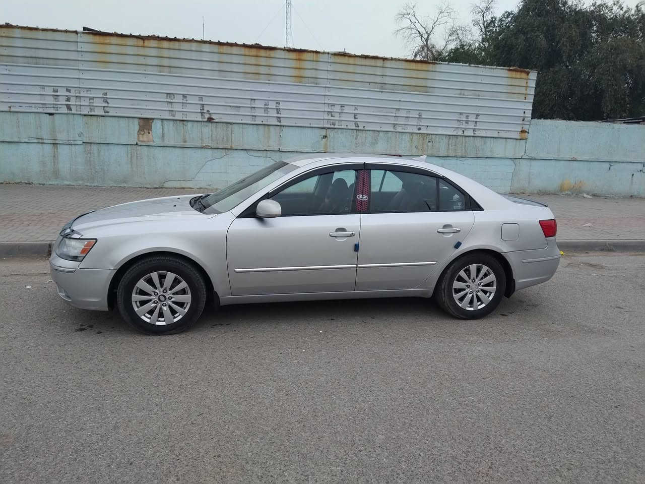 سوناتا 2009  وارد امريكي
محرك 2400 دوش  5 كير
( بدون صبغ حتى الدعاميات شركة )
تبريد تخم تايرات جدد باسمي
بيه مكانات تكحيل مال شخوط 
رقم بغداد..ارقام وهزه وسنوية جديدة باسمي
السعر/ 132
ابيع شرط التحويل مكانها ببغداد
***********
