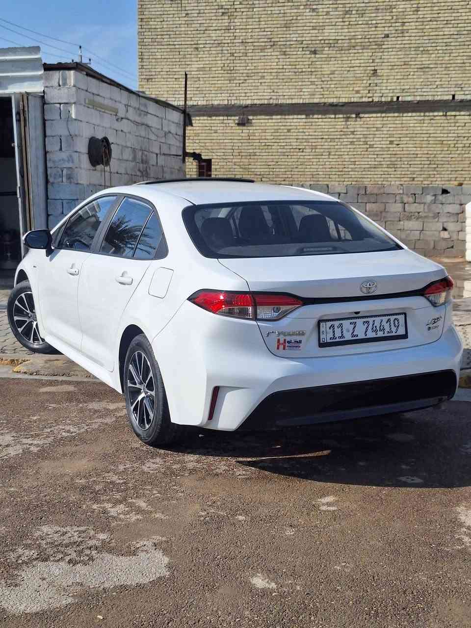 كورله هايبرد
2025
ماشيه 12 
مكفوله كفاله عامه 
رقم بغداد 
فول موصفات فتحه عدا الجلد 
سياره بحالة زيرو السعر 152 وبيهه مجال 
مكاني بغداد الغزاليه رقم ***********
