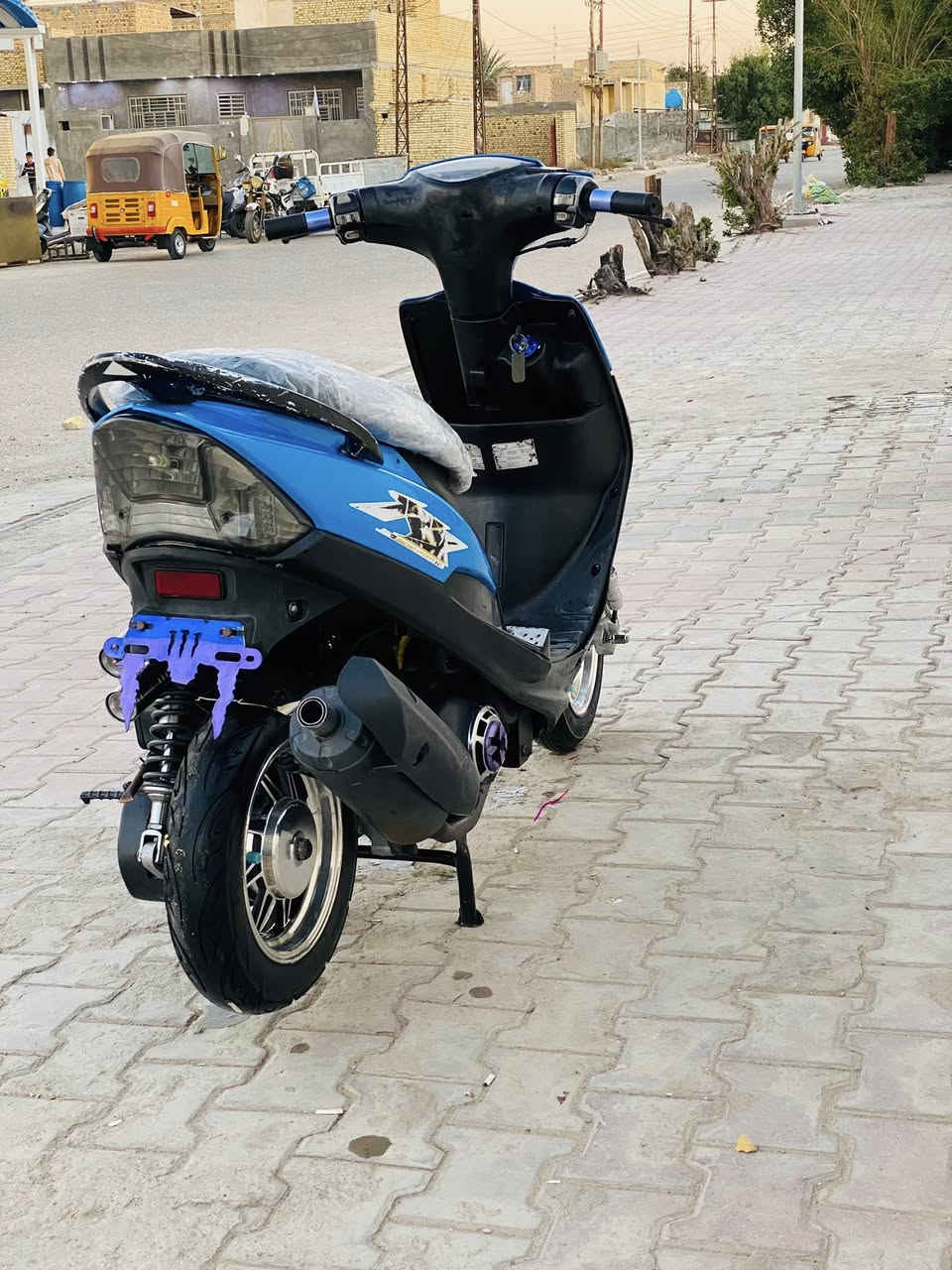 سلام عليكم شباب ماكس البيع مبدل بيه بس بوشه وبستم سعر 600وبيه مجال ***********
