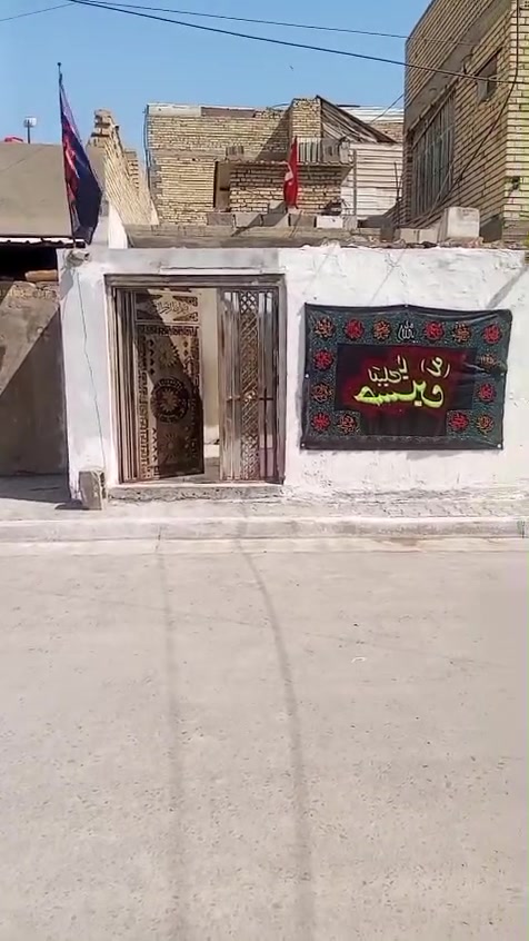 سلام عليكم بيت بلغرير نزله لوله مال سرايه بنهايت شارع زراعي سند ٢٥مساحته ١٠٠م معاة قطعه ارض مساحته ١٠٠م ستفسار ***********
