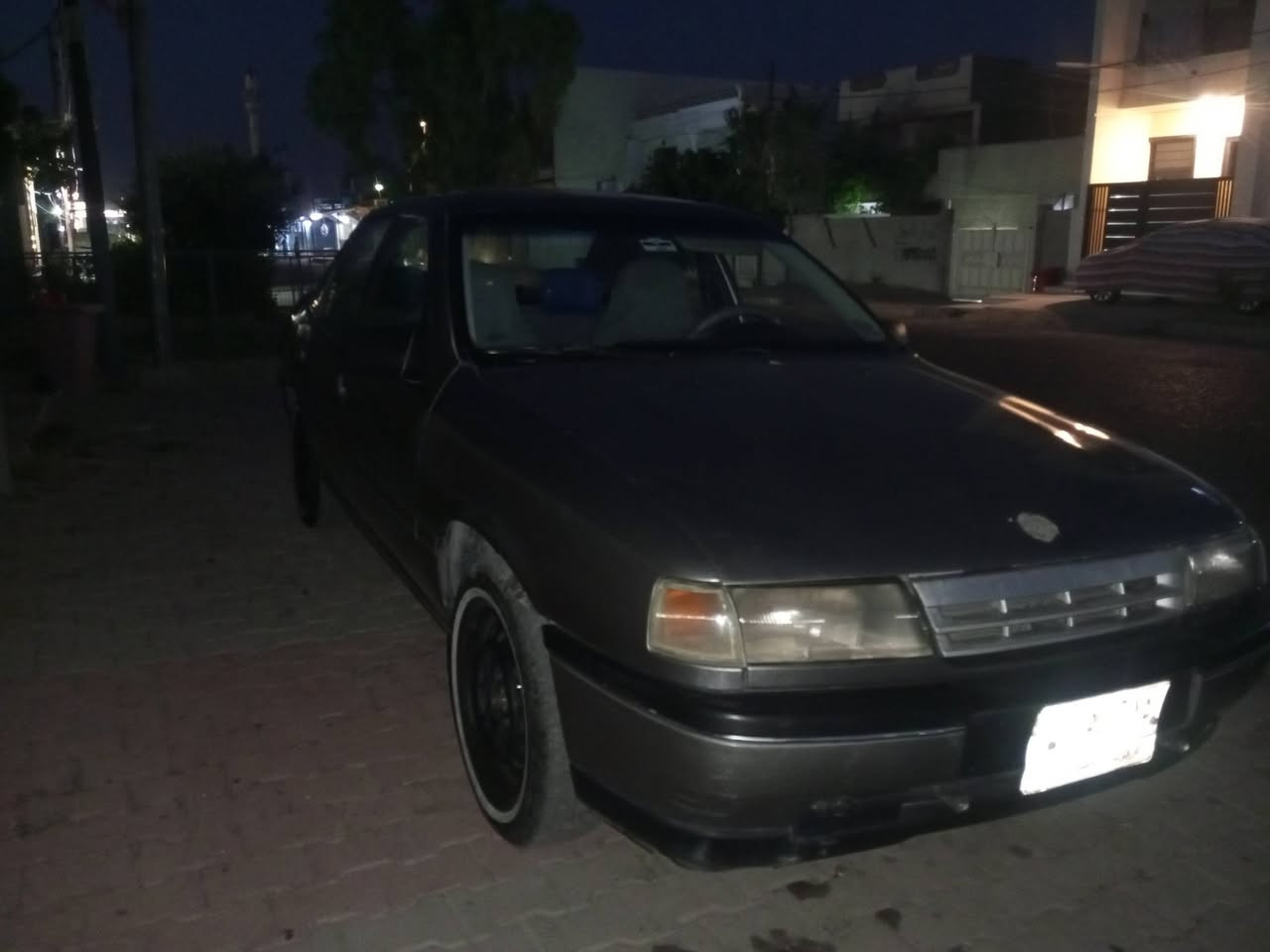 السلام عليكم اوبل فيكترا موديل 92 رقم كركوك بطاقه بنزين صبق عام جماليه شرط تحويل وكاله سعر 35 محرك حجم 18, دوش ***********
