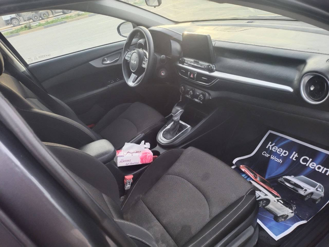 السلام عليكم
كيا فورتي أمريكي 
موديل 2023 معوقين  
حادثها الجاملخ الأيمين و الأيسر و ما عابر الحادث 
و مبدل الجاملخ قطعة أصلية
السيارة حلوة و ماناقصها شي 
مرقم مثنى و معوقين السيارة 
مواصفات 
ويل كب 
رادار امامي 
شاشة 
حساس تايرات 
ماشية 43 mi 
سعرها 138 $$
للتواصل
0781 831 0546
