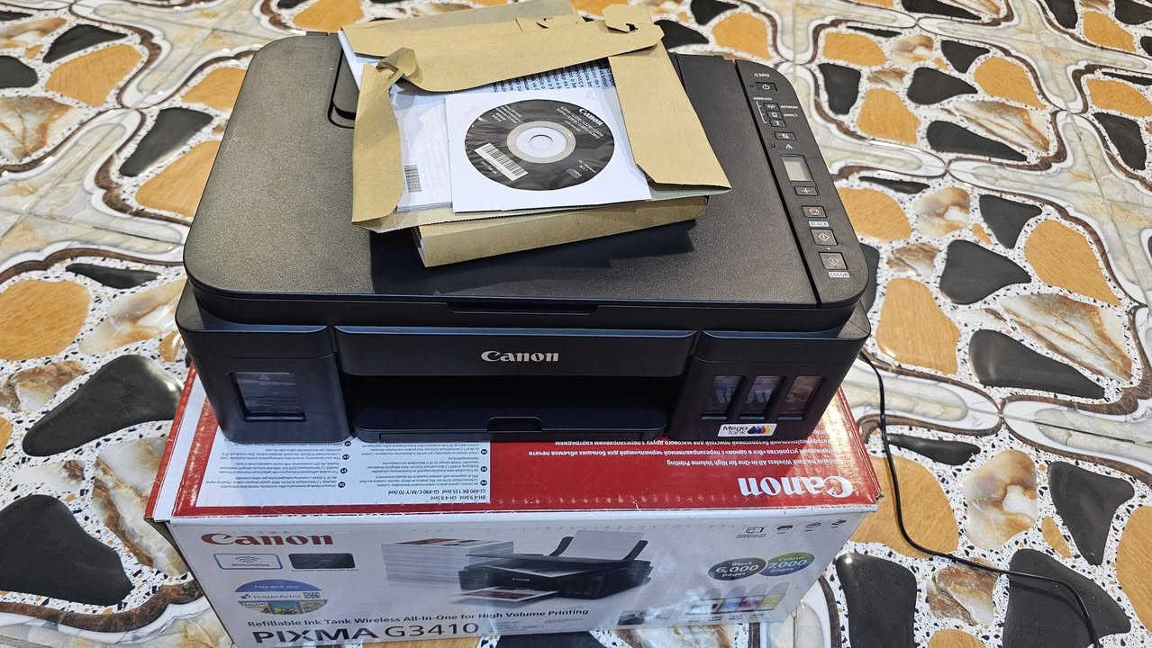 السلام عليكم  طابعة  كانون G3410
طــــابعة جديدة ماخذها 190  سحبت بيها 90 نسخة فقط 
بعدهي بضمان الشركة 
مواصفاتها 
سكنر واستنساخ وطباعة وايفاي حبر سائل حقن خارجي 
تطبع صور واستيكرات 
سعر حبرها 10الاف 

سعرها 145   توصيل متوفر لكل المحافظات 
***********
