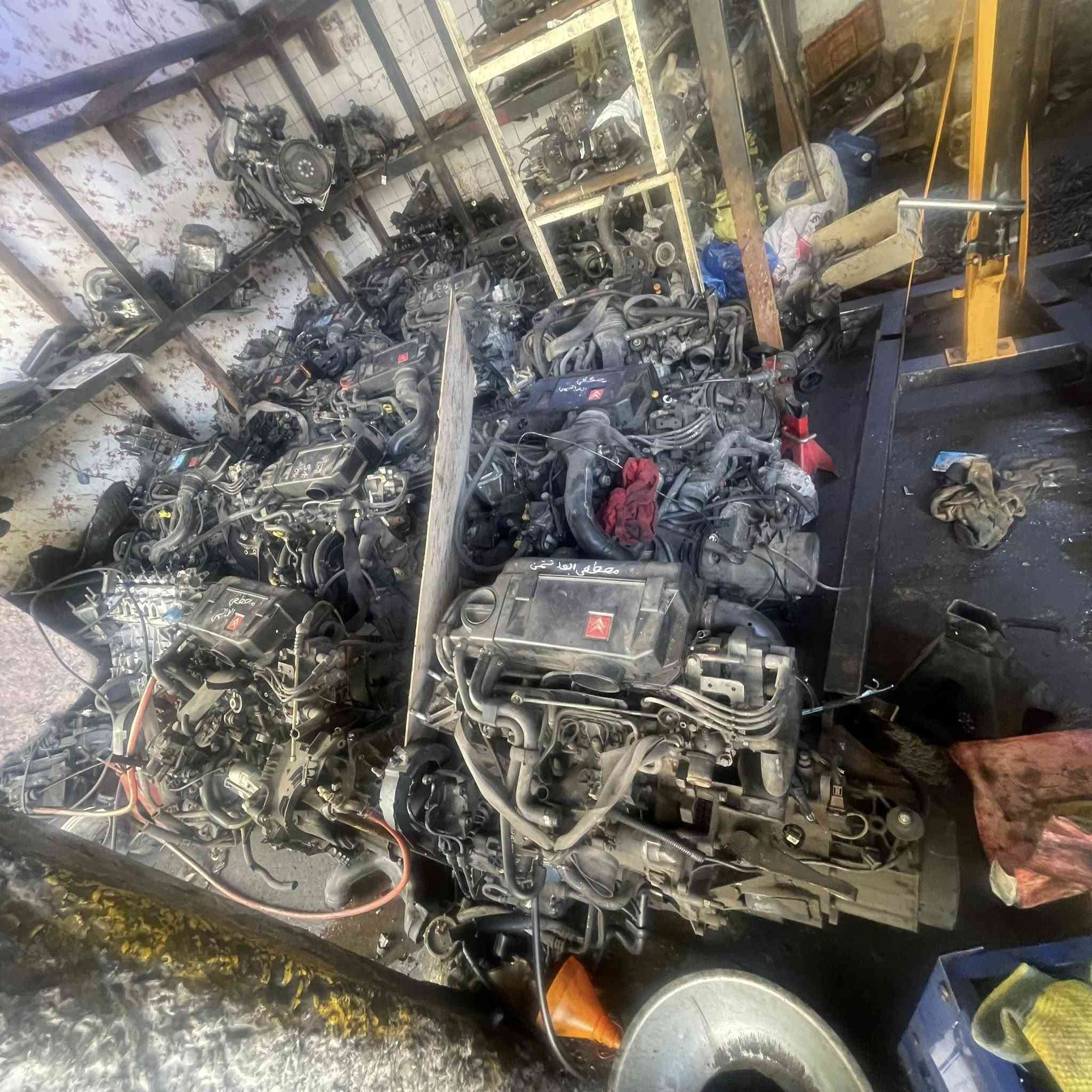 تعلن محلات مصطفى ابو التمن بتاريخ 20/2/2026 عن نزول محركات فرنسيه للسيارات الايرانيه ويوجد كير عادي خفيف رياضي للاتصال *********** ووجود صيانه لشد المحرك والكير بغداد قرب محكمه لكراده@إشارة
