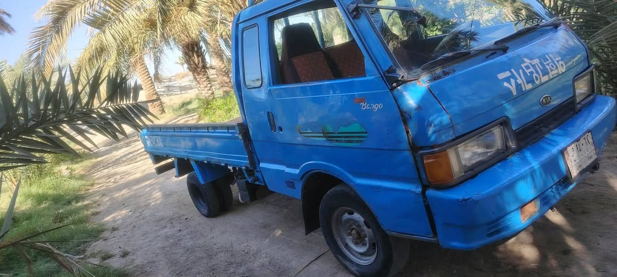 السلام عليكم كيا للبيع موديل 94 قير ماكينه مقفول شاصي كفاله رقم بغداد مشروع وطني الاستفسار على رقم //***********
