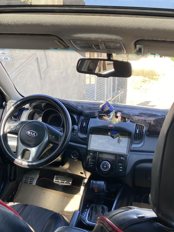 سيراتو ٢٠١١
كلين بدون ضرر .محرك ١٦.فتحة سقف . بصمه .شفتات سترين.حساس خلفي.شاشة كاميرا خلفيه.سيارة باسمي رقم اربيل شرط التحويل .موصل قوسيات  ١١٨ ورقة
***********
