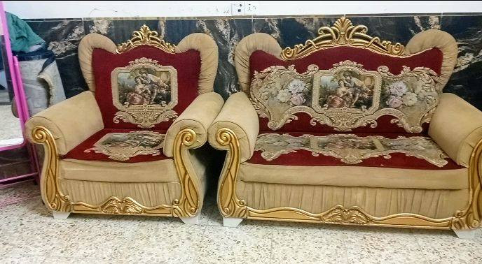 سلام عليكم عندي تخم تكمه نضيف حيل بلوك اسود اي ضررا مبي 10 مقاعد اريده 200قفله مكاني بغداد شعله ***********
